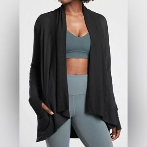 Athleta Cardigan Pranayama Open Wrap Black Thumb Holes Pockets Soft